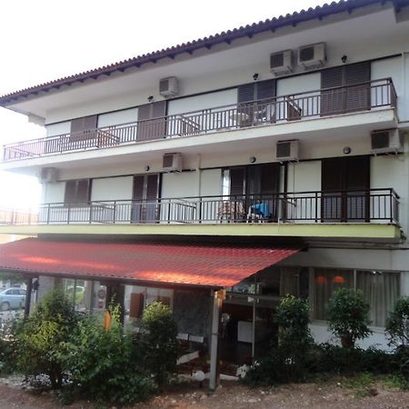 Chris Apartments Metamorfosi  Exterior photo